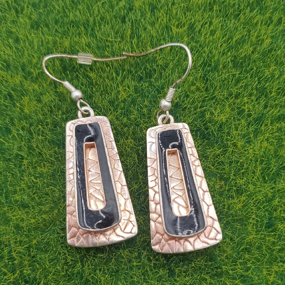 Stylish Black and Rose Gold Tone Geometric Drop Earrings E149